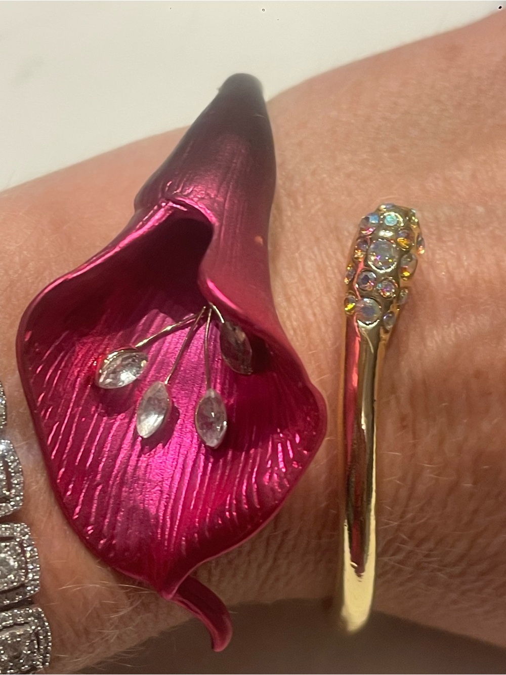 Betsey Johnson Red Calla Lily Flower Hinged Cuff Bracelet Crystal Gold Tone NWT